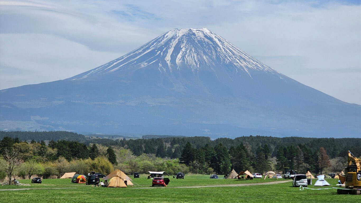 回りがガラガラだったふもとっぱらキャンプ場のＥサイト